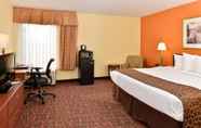 Bedroom 5 Best Western Louisville East Inn & Suites