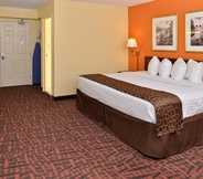 Kamar Tidur 4 Best Western Louisville East Inn & Suites