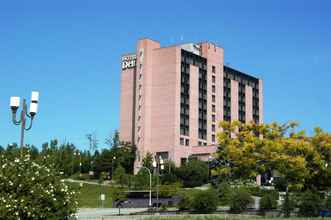 Exterior 4 Delta Hotels by Marriott Sherbrooke Conference Centre