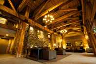 Lobby Tantalus Resort Lodge