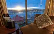 Nearby View and Attractions 2 Radisson Blu Vancouver Airport Hotel & Marina