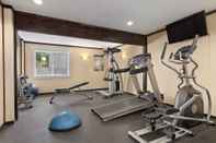 Fitness Center Days Inn by Wyndham Kelowna