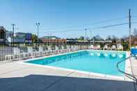 Swimming Pool Motel 6 Portsmouth, VA