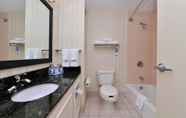 In-room Bathroom 7 Fairfield Inn & Suites by Marriott Hickory