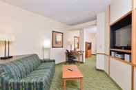 Ruang Umum Fairfield Inn & Suites by Marriott Hickory