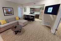 Ruang Umum Chase Suite Hotel Newark-Fremont