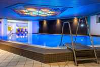 Swimming Pool Maritim Hotel Magdeburg