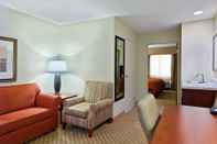 Common Space Country Inn & Suites by Radisson, Decatur, IL