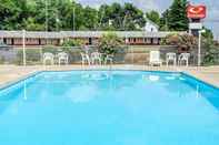 Swimming Pool Econo Lodge Mechanicsburg