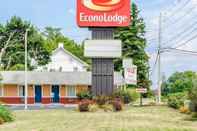 Exterior Econo Lodge Mechanicsburg
