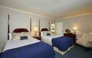 Kamar Tidur 3 The Nittany Lion Inn