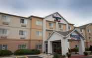 Bangunan 3 Fairfield Inn by Marriott Joliet South