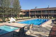 Swimming Pool DoubleTree by Hilton Hotel Park City - The Yarrow