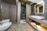 Toilet Kamar Just Hotel Milano