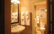 In-room Bathroom 6 The Martha Washington Inn And Spa