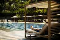 สระว่ายน้ำ The Ritz-Carlton, Millenia Singapore