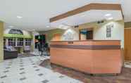 Lobby 5 Microtel Inn & Suites by Wyndham West Chester
