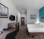 Phòng ngủ 2 Clarion Inn & Suites DFW North