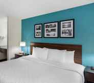 Phòng ngủ 7 Clarion Inn & Suites DFW North