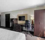 Phòng ngủ 6 Clarion Inn & Suites DFW North