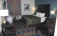 Kamar Tidur 6 Quality Inn North Vernon near Hwy 50