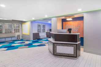 Lobi 4 Microtel Inn by Wyndham Athens