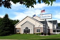 Exterior Country Inn River Falls