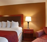 ห้องนอน 2 Days Inn by Wyndham Indiana PA Near IUP