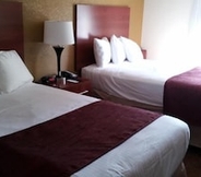 ห้องนอน 4 Days Inn by Wyndham Indiana PA Near IUP