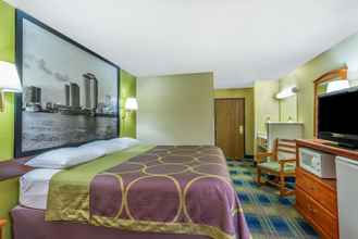 Kamar Tidur 4 Super 8 by Wyndham Sulphur Lake Charles