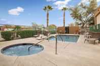 สระว่ายน้ำ Super 8 by Wyndham Marana/Tucson Area