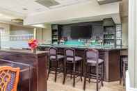 Bar, Cafe and Lounge Comfort Inn Pentagon City