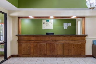 Lobby 4 Quality Inn Kingstree