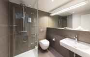 In-room Bathroom 5 Hotel Lavaux