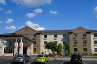 Exterior Holiday Inn Express Pittsburgh-Bridgeville, an IHG Hotel