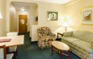 Common Space 4 Comfort Inn & Suites