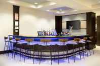 Bar, Cafe and Lounge Courtyard by Marriott Worcester