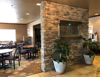 Lobby 2 Days Inn by Wyndham Bernalillo