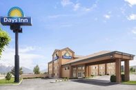 Exterior Days Inn by Wyndham Springville