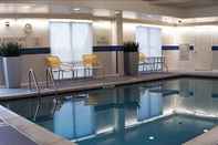 Swimming Pool Fairfield Inn & Suites Harrisburg Hershey