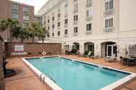 Kolam Renang Courtyard Charleston Historic District