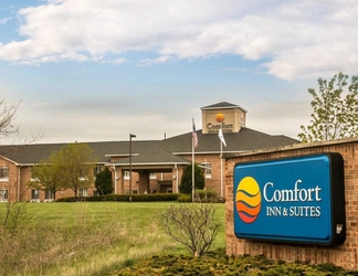 Exterior 2 Comfort Inn & Suites