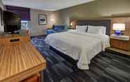 Bedroom 7 Hampton Inn Dumfries/Quantico