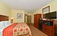 Bedroom 7 Ramada by Wyndham Platte City KCI Airport
