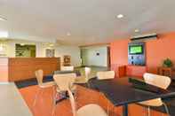 Ruang Umum Motel 6 Meridian, ID - Boise W