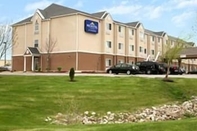 Exterior Microtel Inn & Suites by Wyndham Kansas City Airport