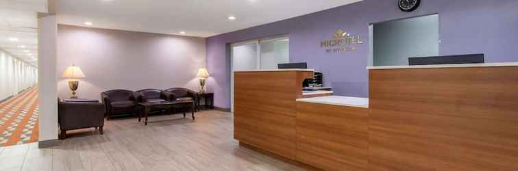 Lobi Microtel Inn & Suites by Wyndham Philadelphia Airport