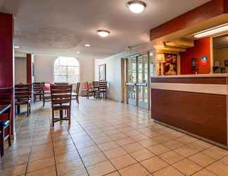 Lobby 2 SureStay Plus Hotel by Best Western Rocklin