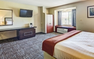 Bilik Tidur 7 SureStay Plus Hotel by Best Western Rocklin