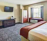 Bedroom 7 SureStay Plus Hotel by Best Western Rocklin